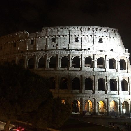 Bed and Breakfast Alloggio Turistico Al Colosseo Рим Экстерьер фото